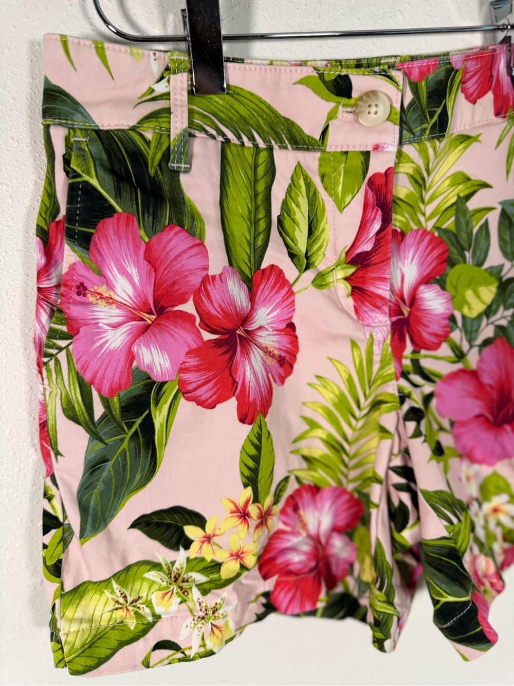 Tommy Bahama Tropical Floral Shorts Pink Hibiscus Resort Size 2 - Picture 2 of 7
